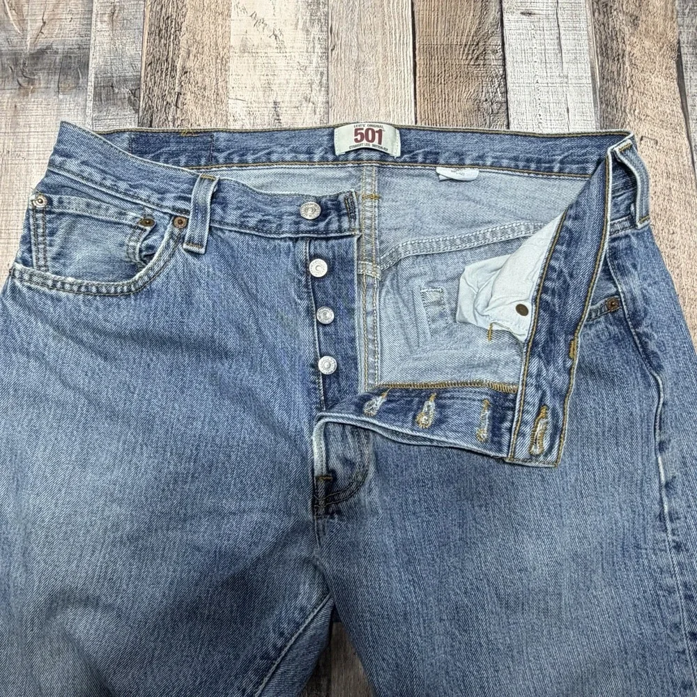 Levis pre owned
